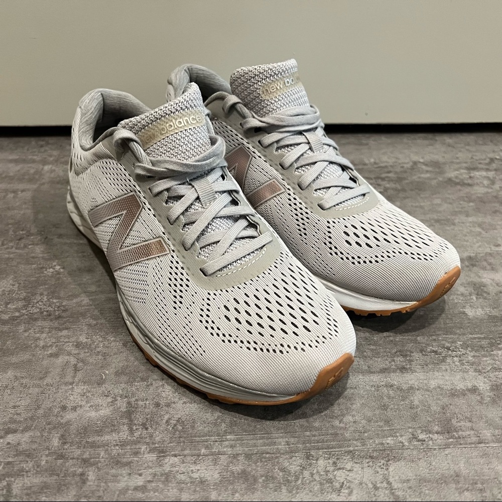 NEW BALANCE WOMEN'S FRESH FOAM ARISHI V2 RUNNING SHOES